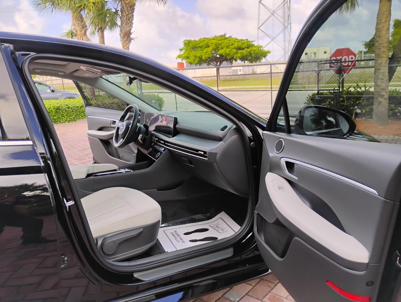 Hyundai Sonata SEL 2024