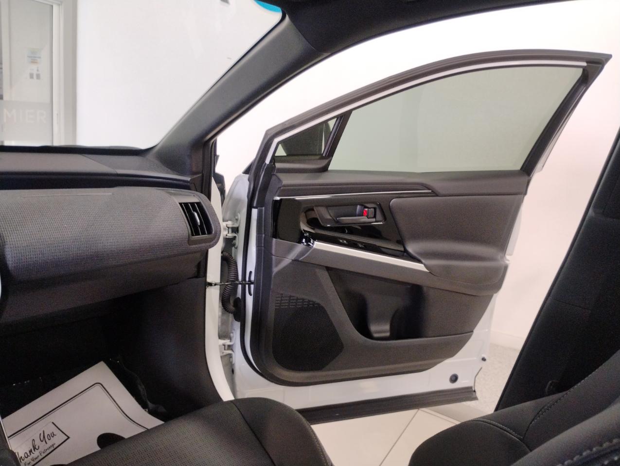 Toyota BZ4X XLE 2024