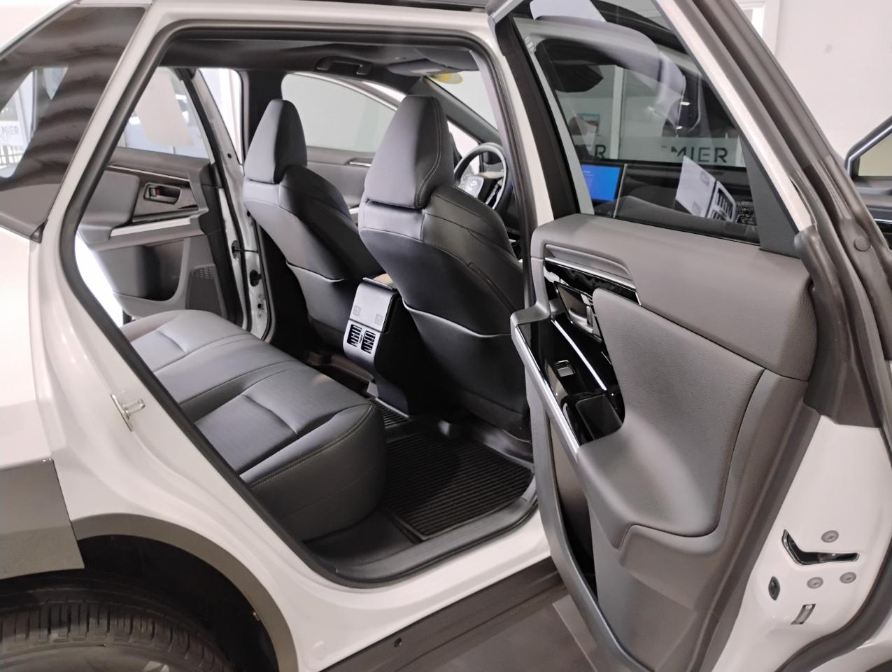 Toyota BZ4X XLE 2024