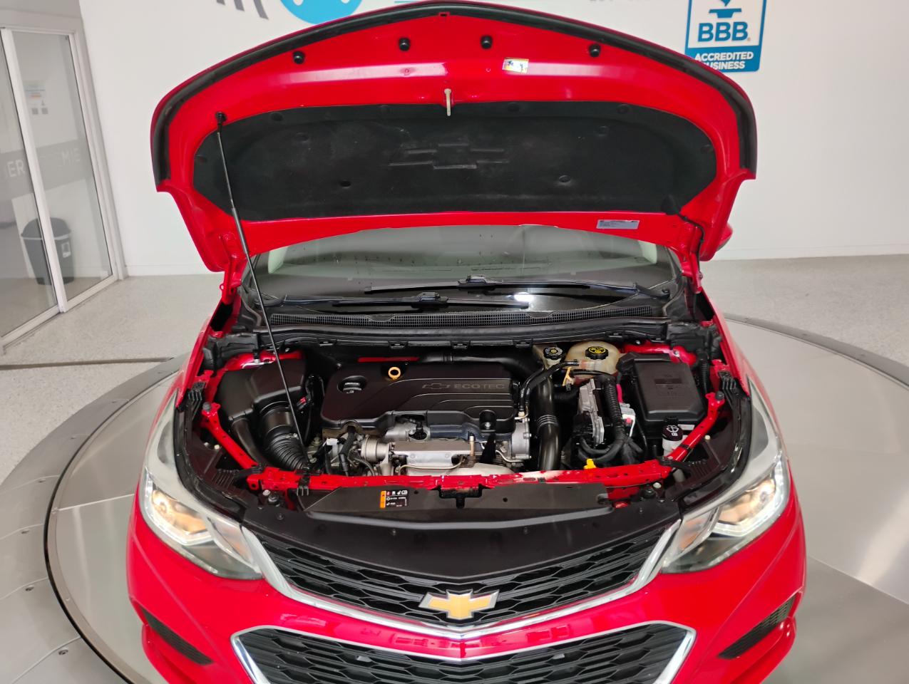 Chevrolet Cruze LT Auto Hatchback 2017