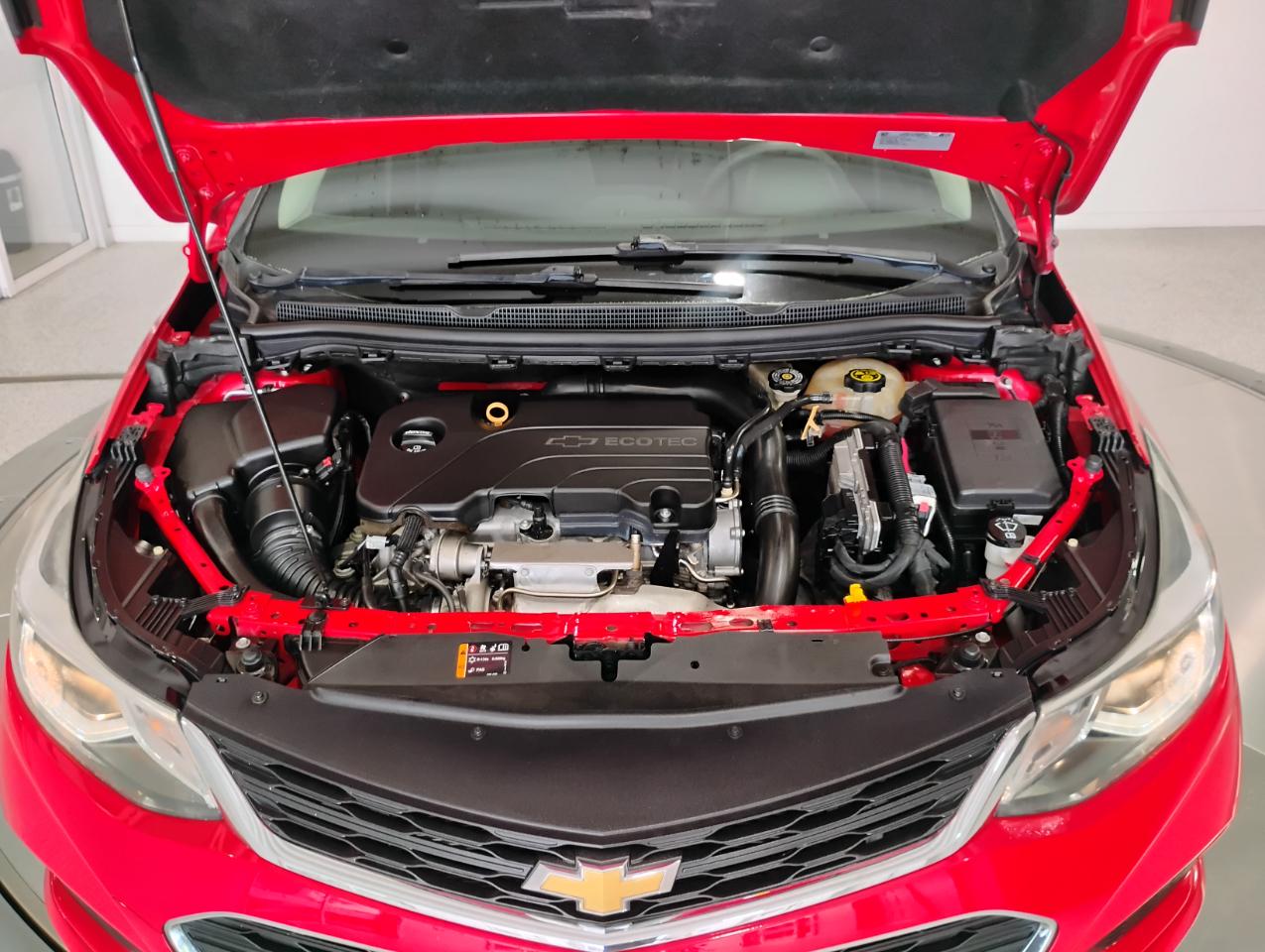 Chevrolet Cruze LT Auto Hatchback 2017