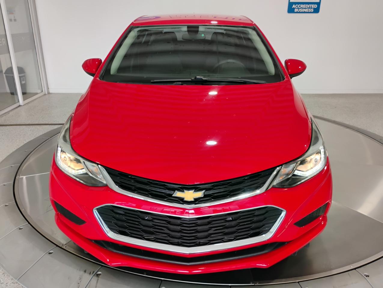 Chevrolet Cruze LT Auto Hatchback 2017
