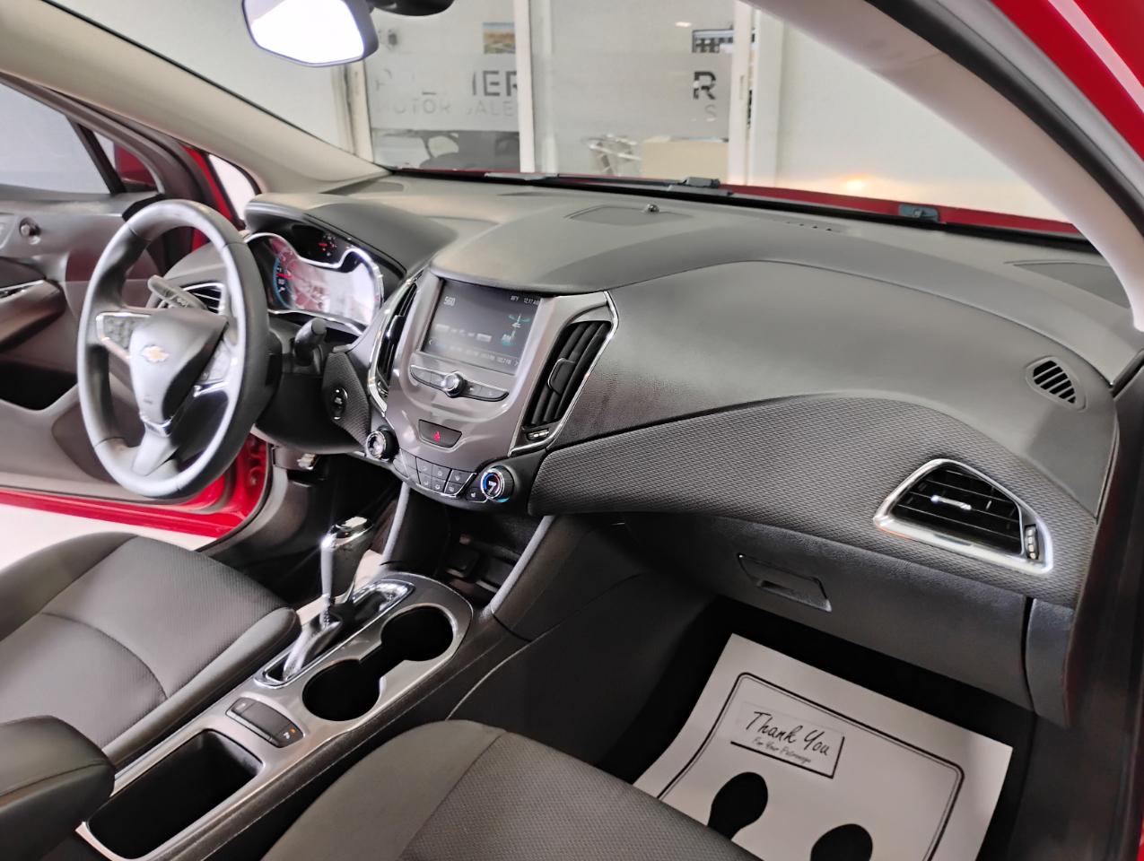 Chevrolet Cruze LT Auto Hatchback 2017