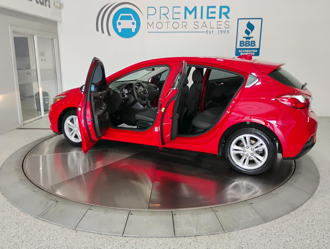 Chevrolet Cruze LT Auto Hatchback 2017