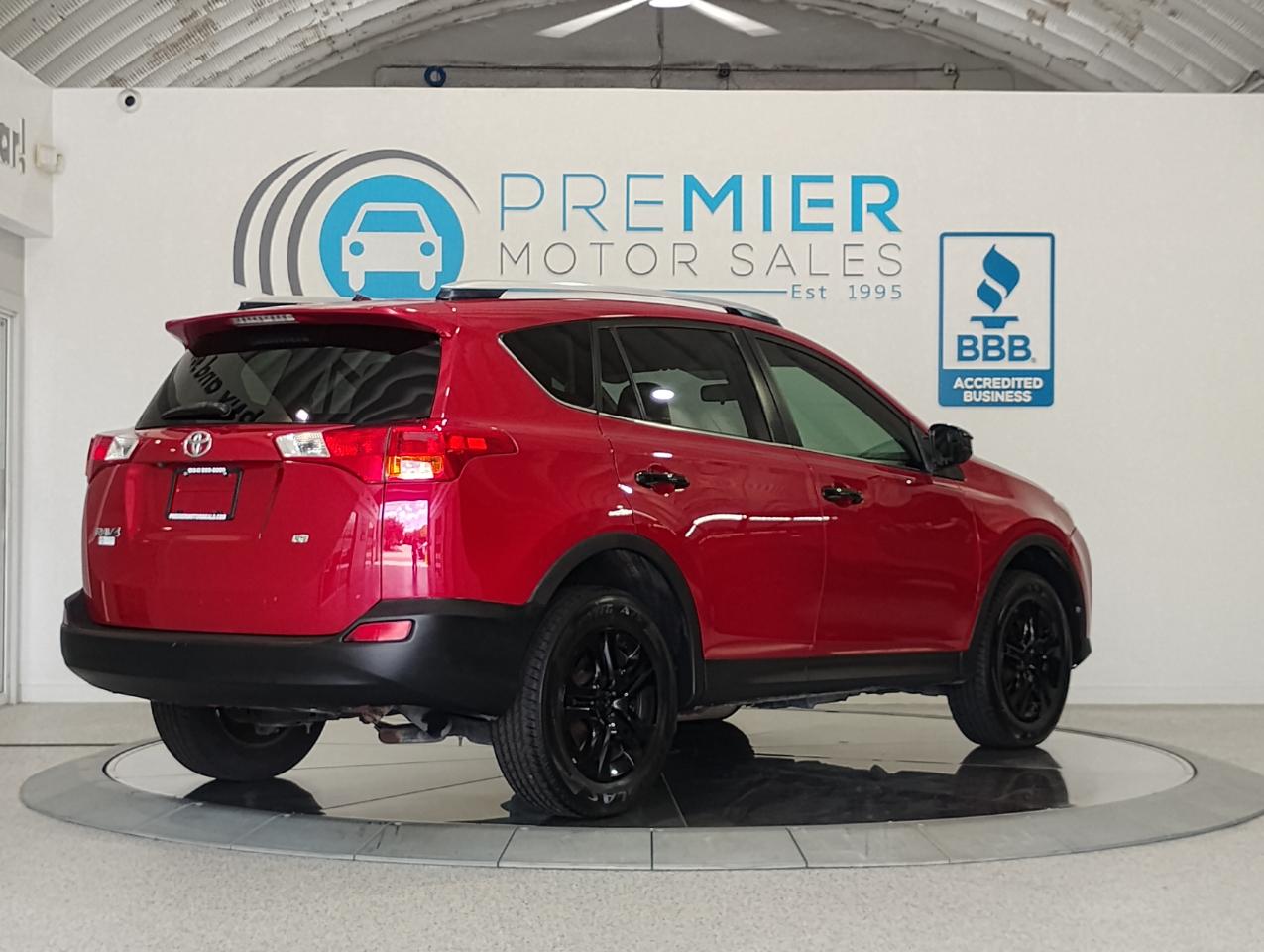 Toyota RAV4 LE FWD 2015