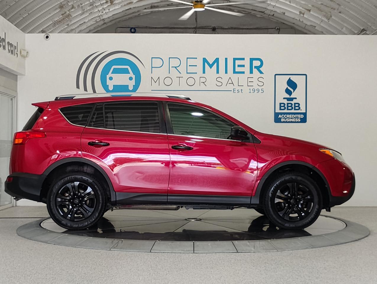 Toyota RAV4 LE FWD 2015