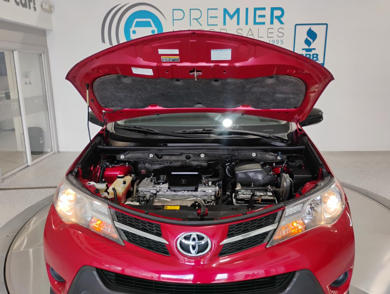 Toyota RAV4 LE FWD 2015