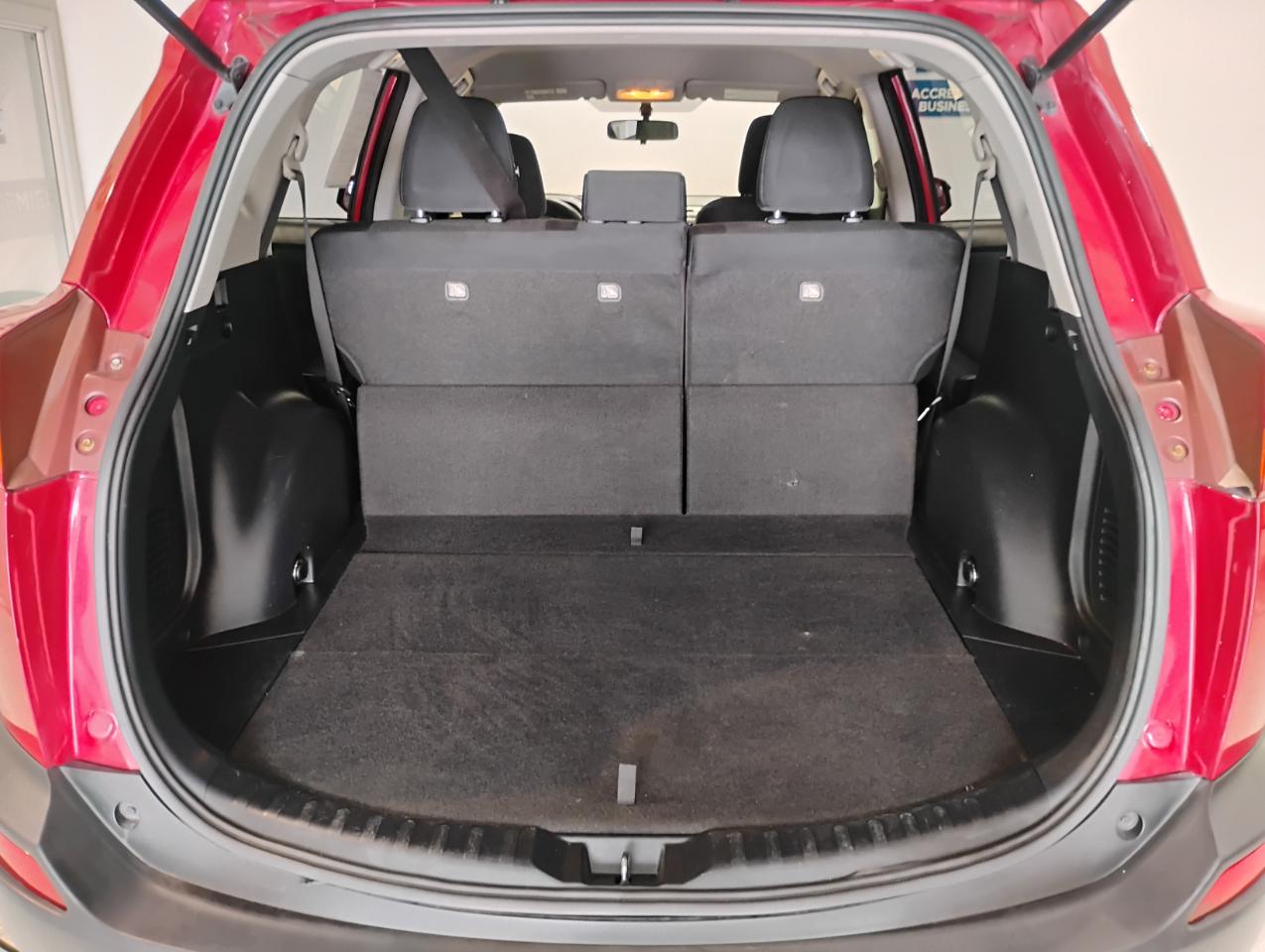 Toyota RAV4 LE FWD 2015