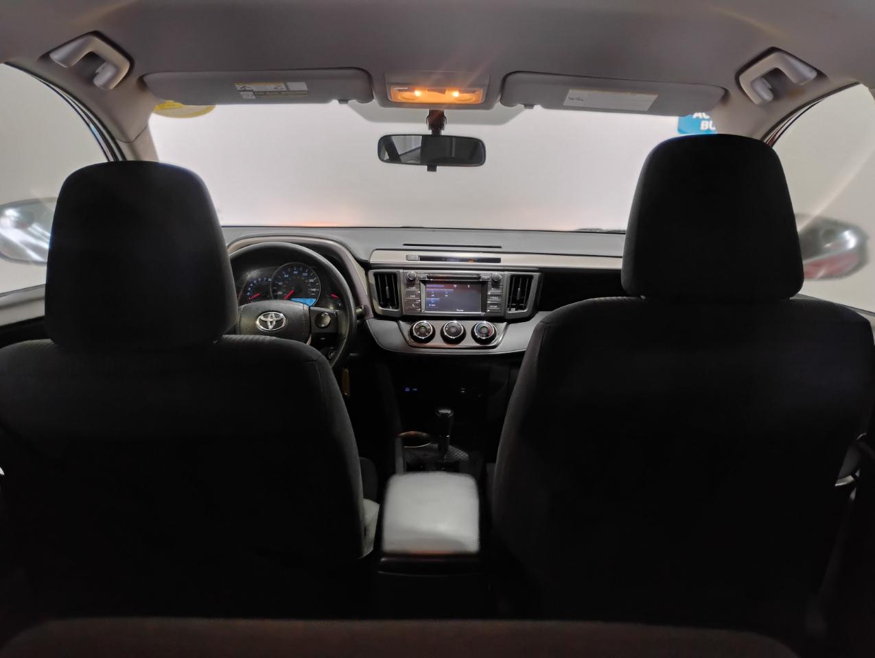 Toyota RAV4 LE FWD 2015