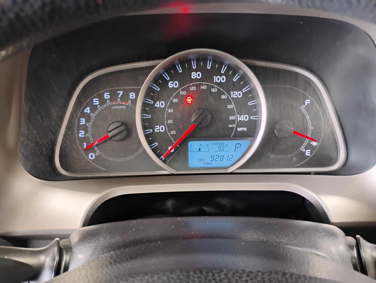 Toyota RAV4 LE FWD 2015