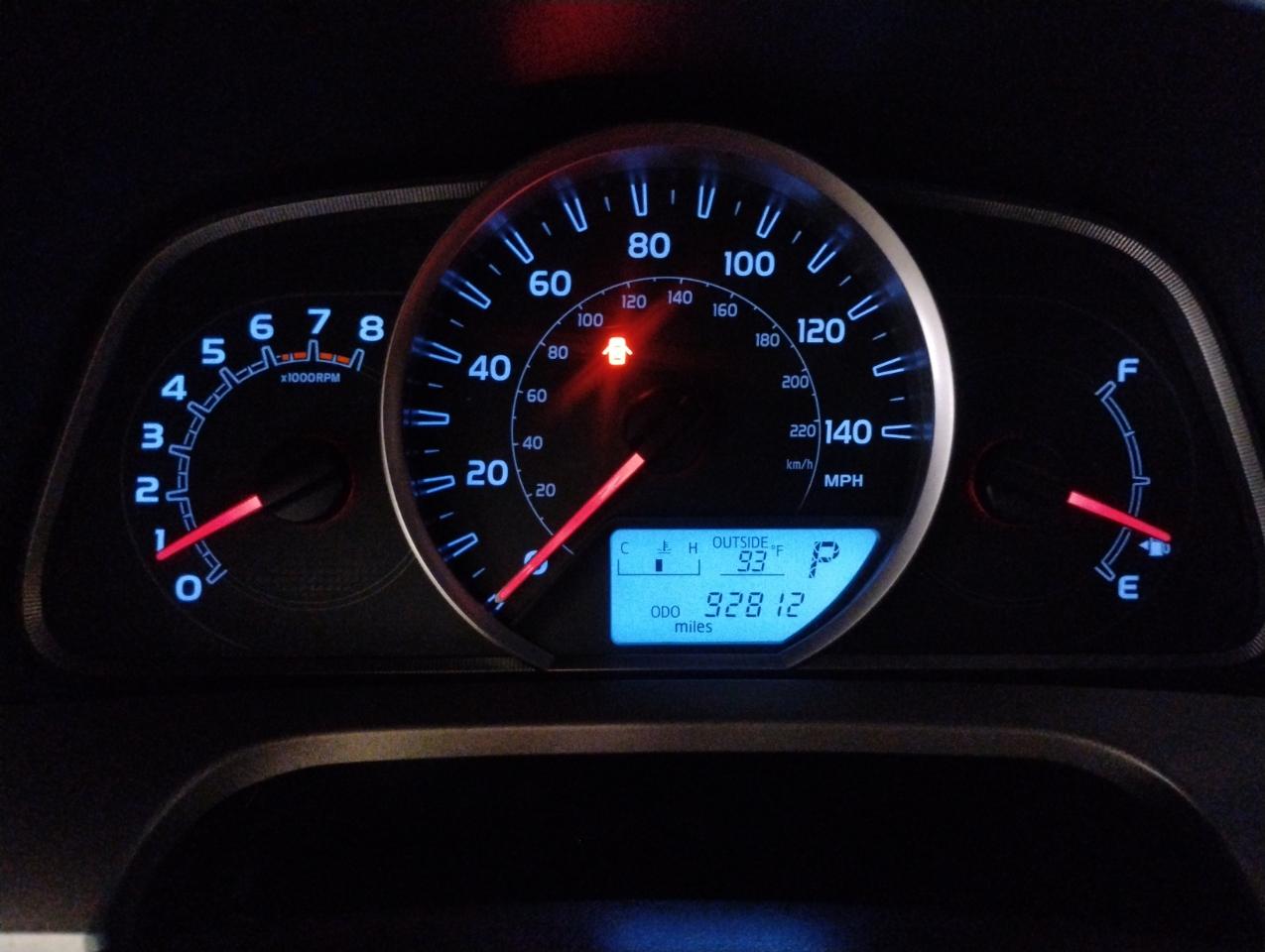 Toyota RAV4 LE FWD 2015