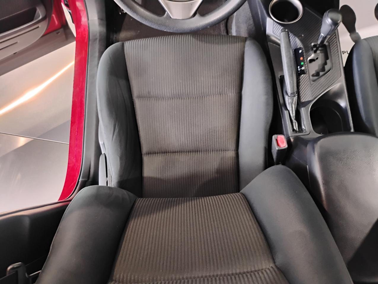 Toyota RAV4 LE FWD 2015