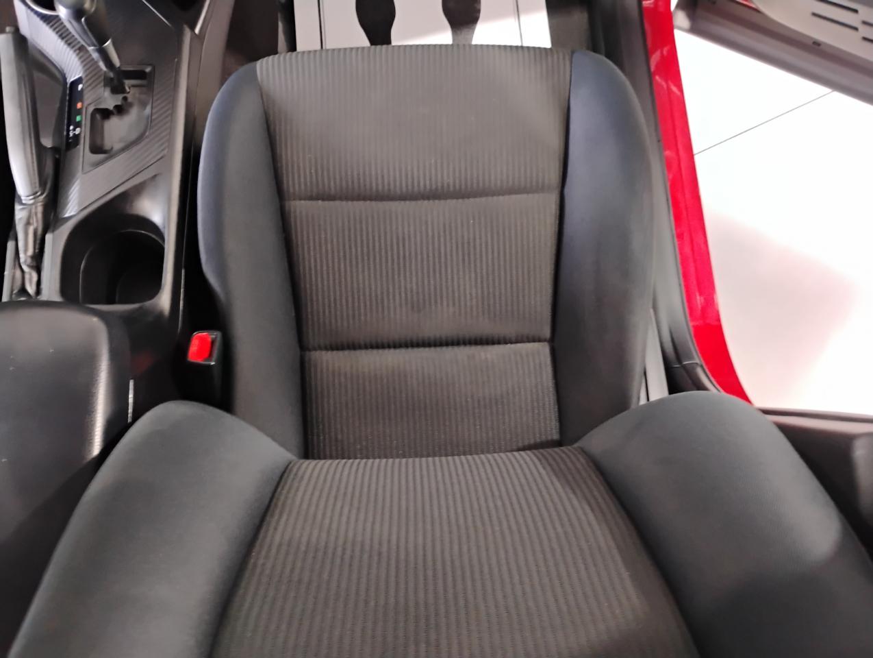 Toyota RAV4 LE FWD 2015