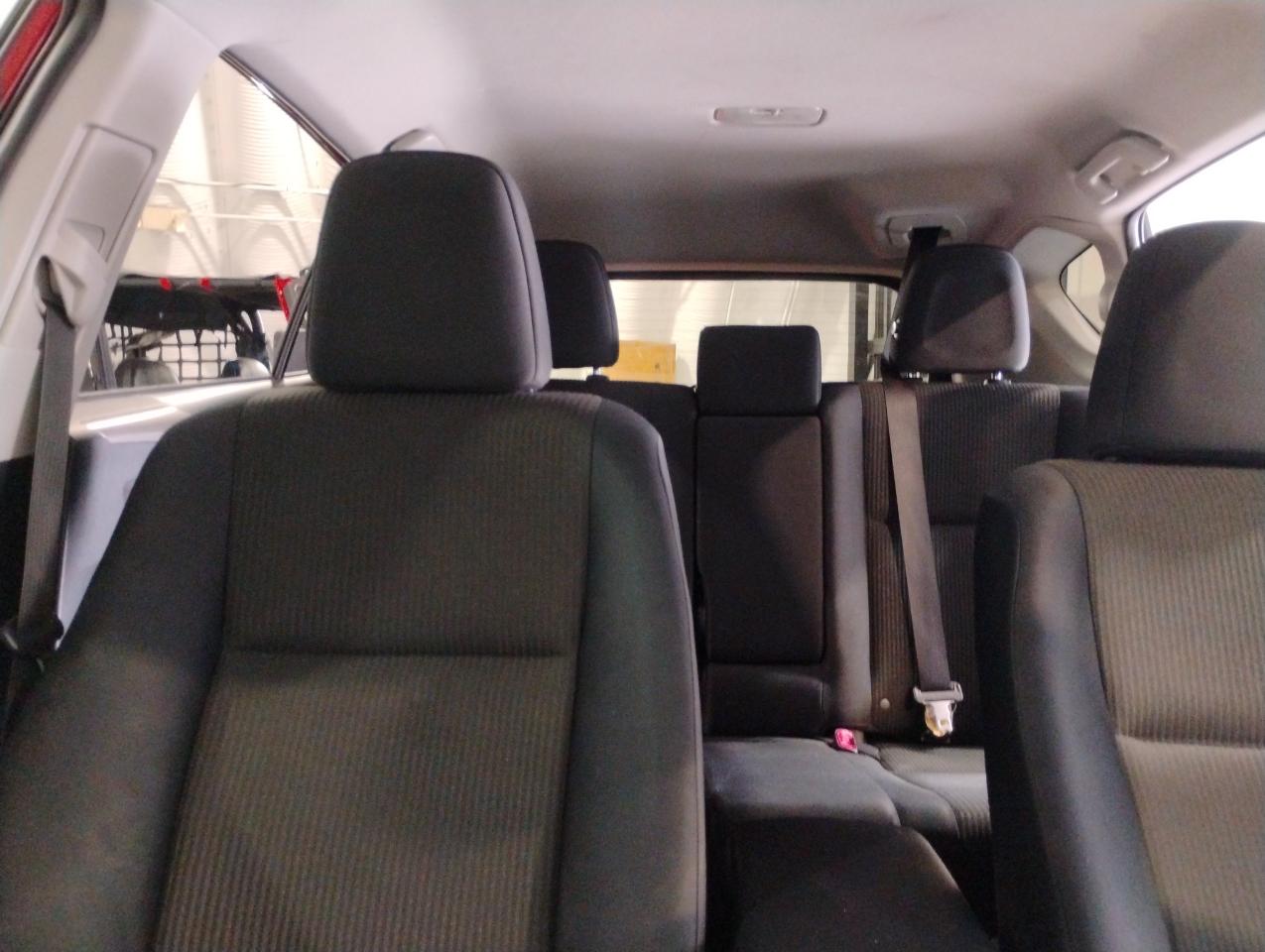 Toyota RAV4 LE FWD 2015