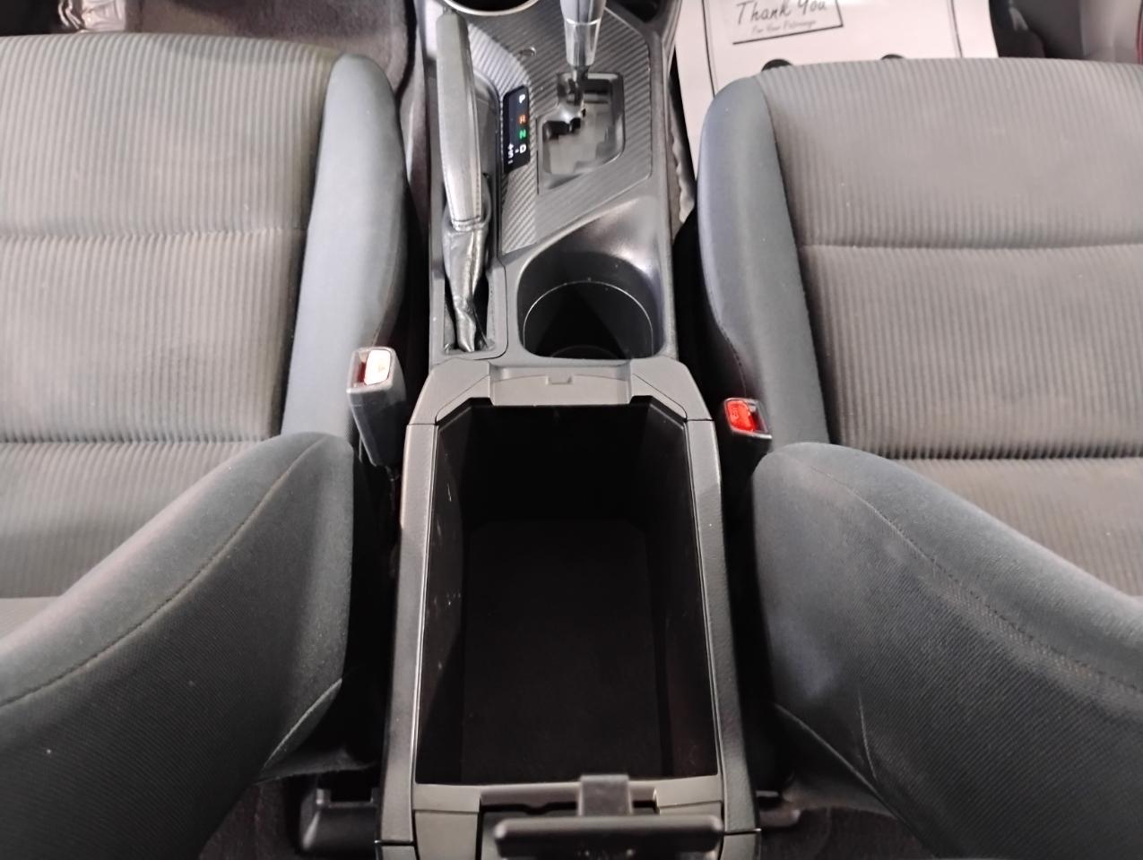 Toyota RAV4 LE FWD 2015