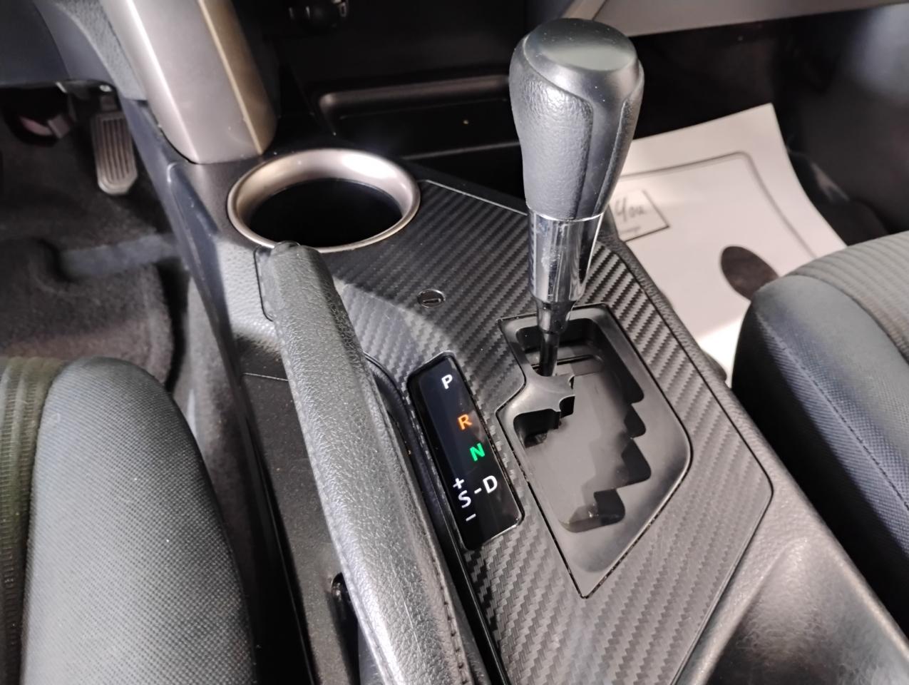 Toyota RAV4 LE FWD 2015