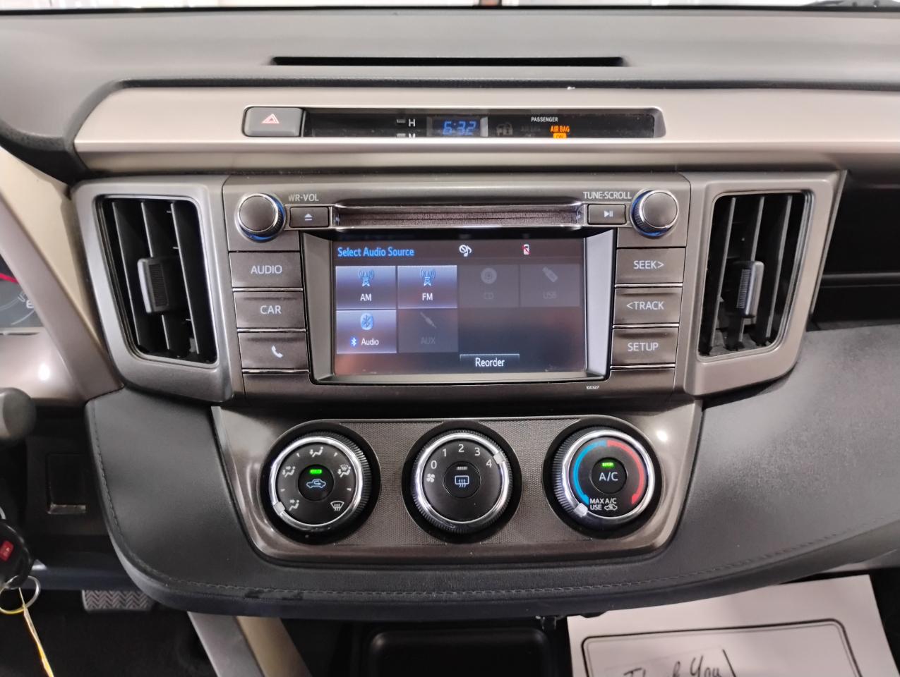 Toyota RAV4 LE FWD 2015