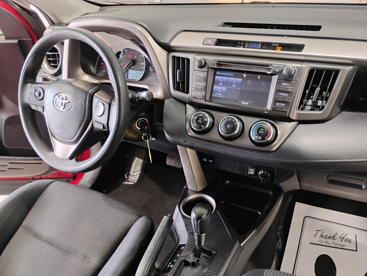 Toyota RAV4 LE FWD 2015