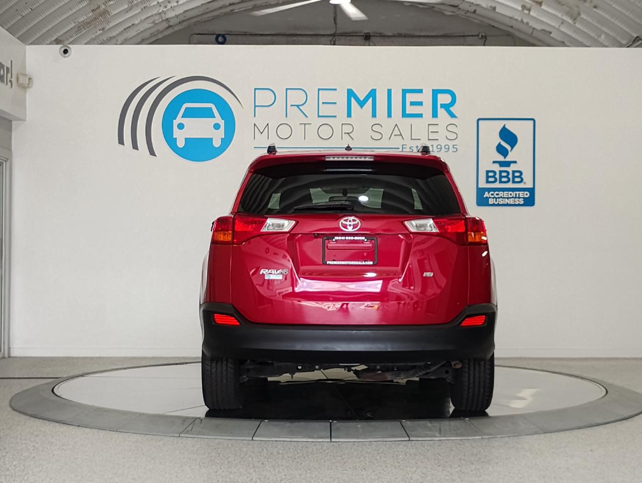 Toyota RAV4 LE FWD 2015