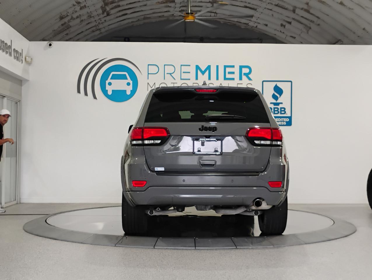 Jeep Grand Cherokee Laredo E 2WD 2021