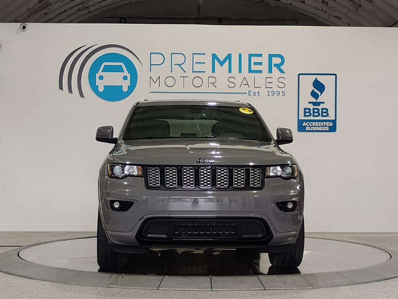 Jeep Grand Cherokee Laredo E 2WD 2021