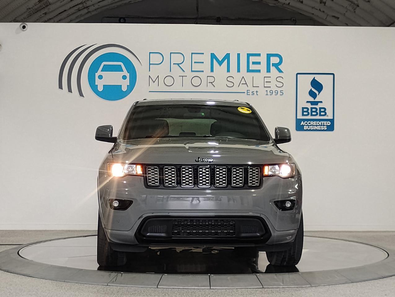 Jeep Grand Cherokee Laredo E 2WD 2021