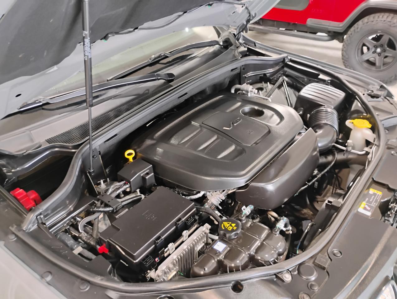 Jeep Grand Cherokee Laredo E 2WD 2021