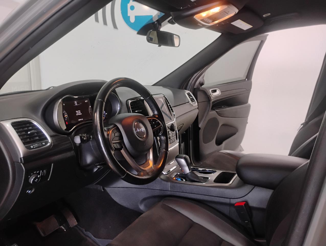 Jeep Grand Cherokee Laredo E 2WD 2021