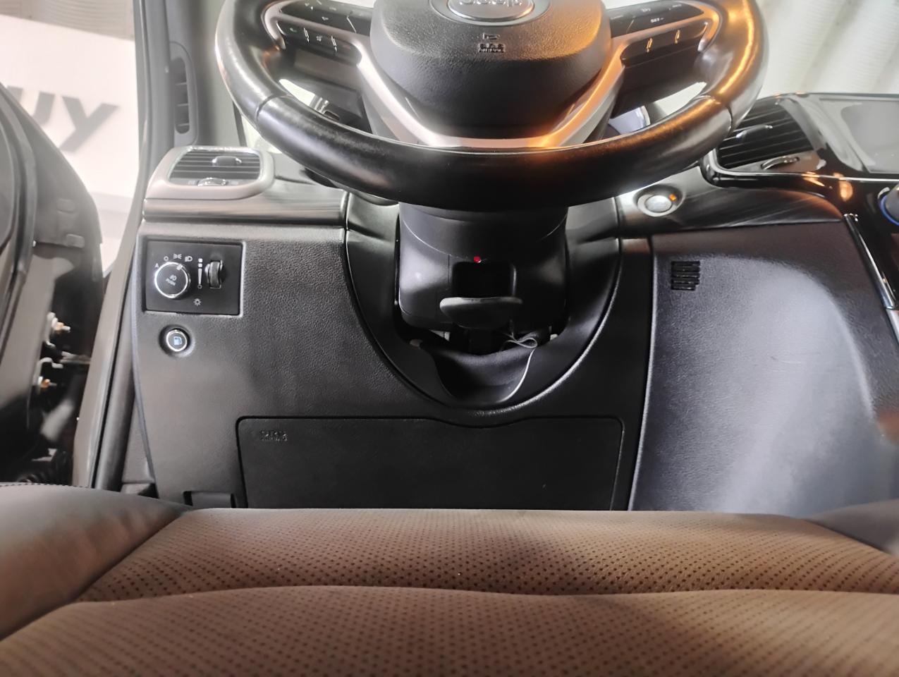 Jeep Grand Cherokee Laredo E 2WD 2021