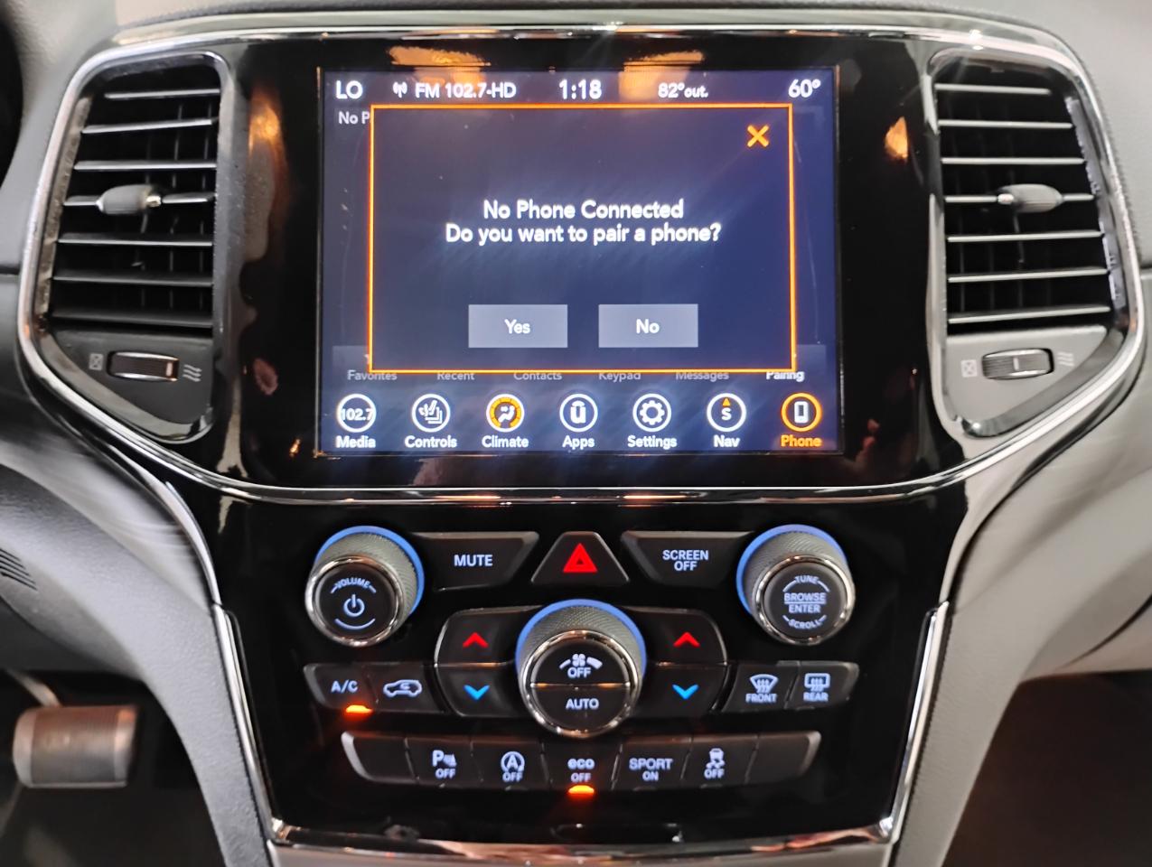 Jeep Grand Cherokee Laredo E 2WD 2021