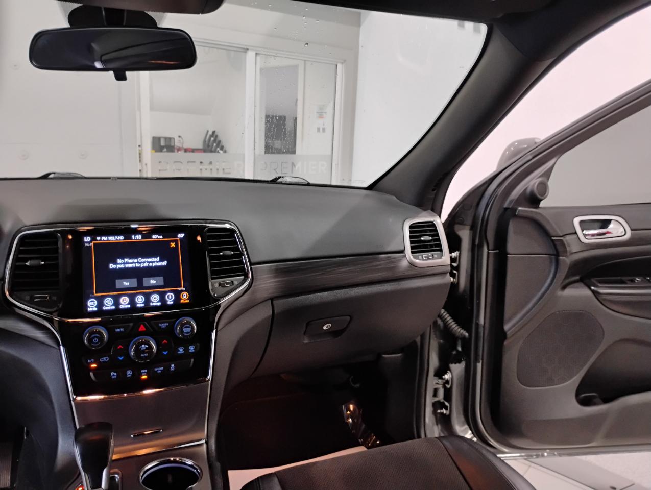 Jeep Grand Cherokee Laredo E 2WD 2021