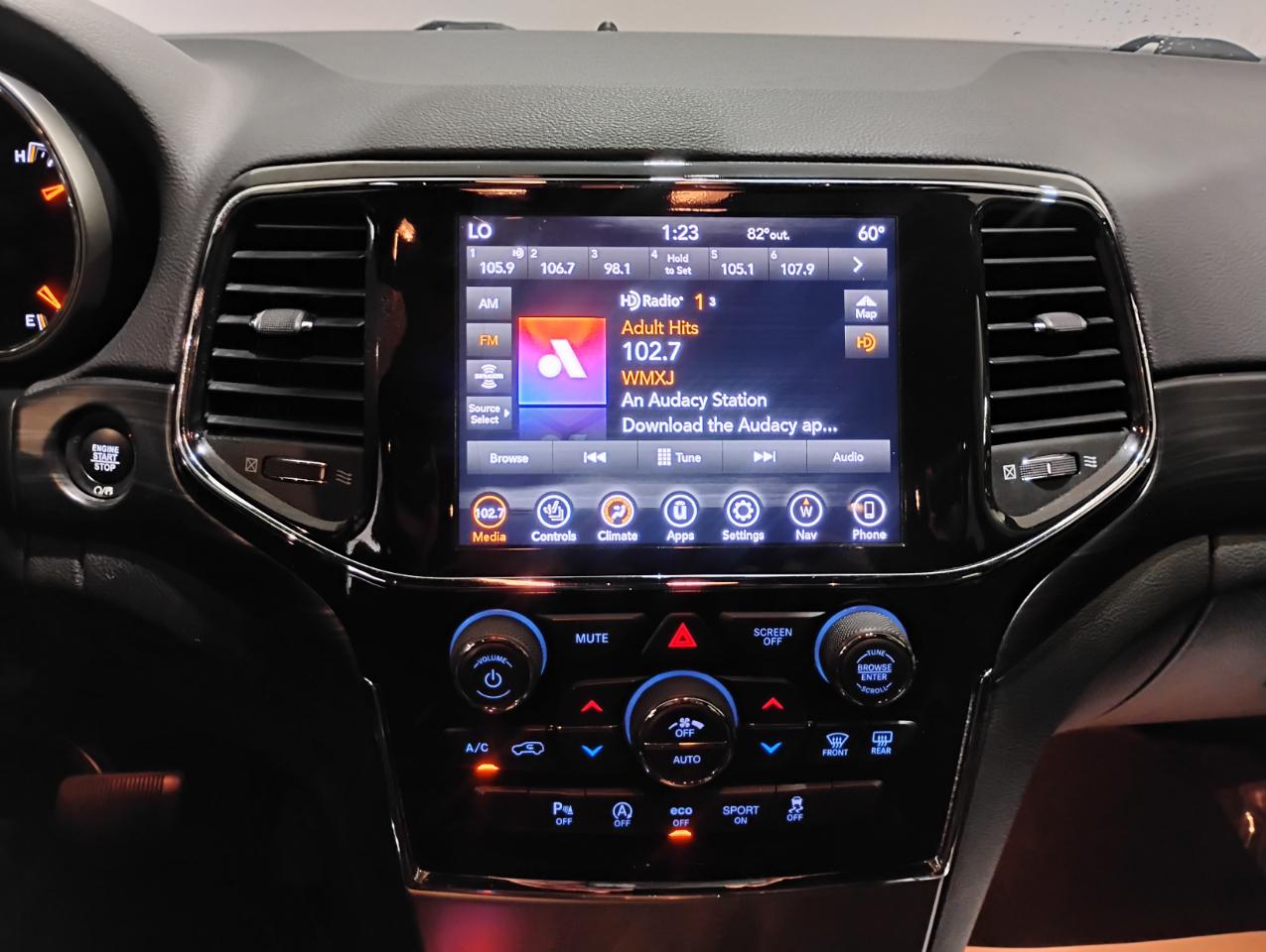 Jeep Grand Cherokee Laredo E 2WD 2021