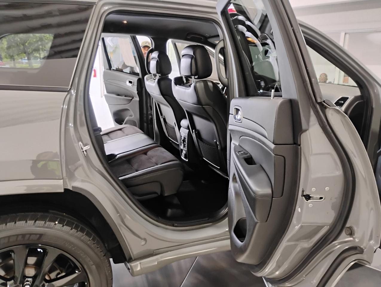 Jeep Grand Cherokee Laredo E 2WD 2021