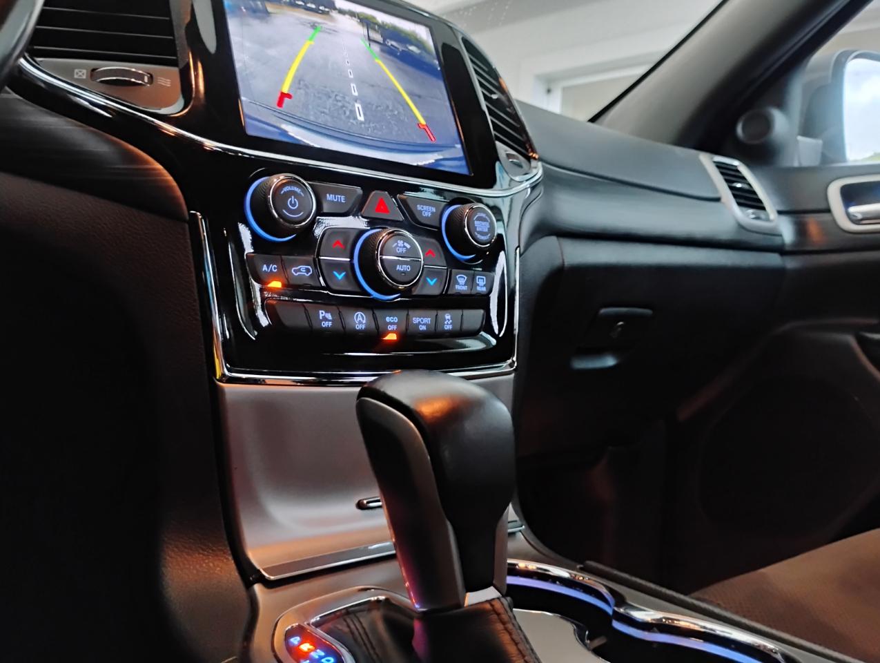 Jeep Grand Cherokee Laredo E 2WD 2021