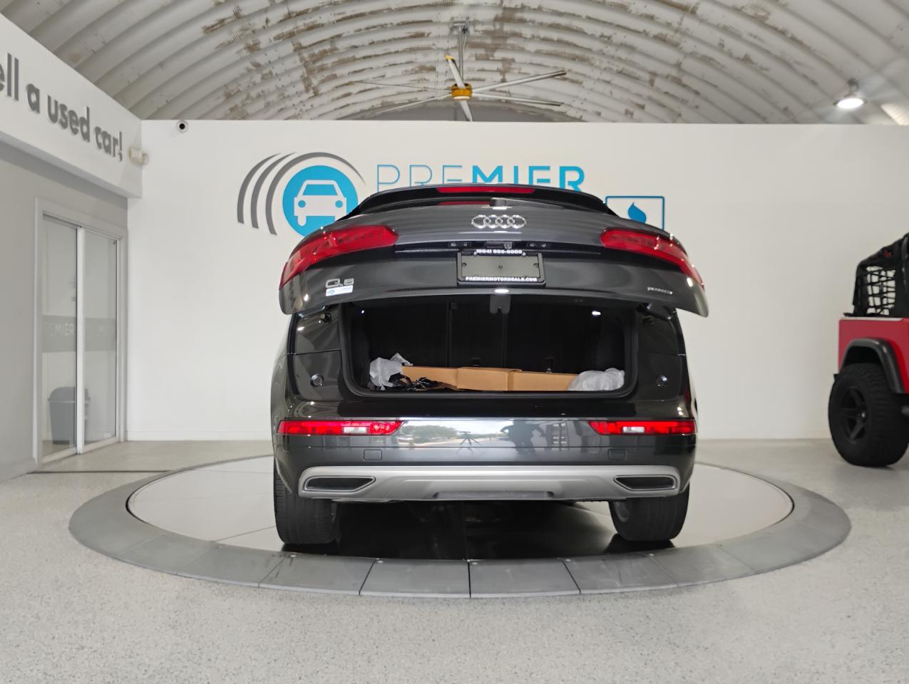 Audi Q5 2.0T Premium quattro 2019