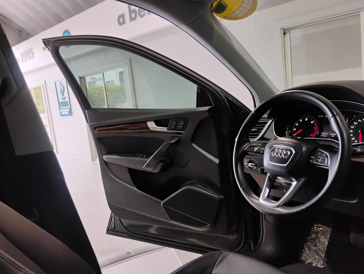 Audi Q5 2.0T Premium quattro 2019