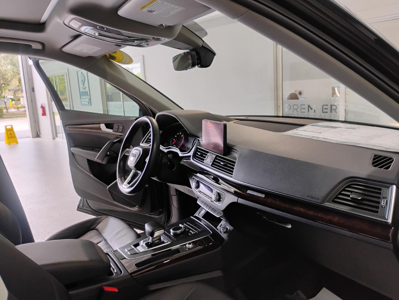 Audi Q5 2.0T Premium quattro 2019
