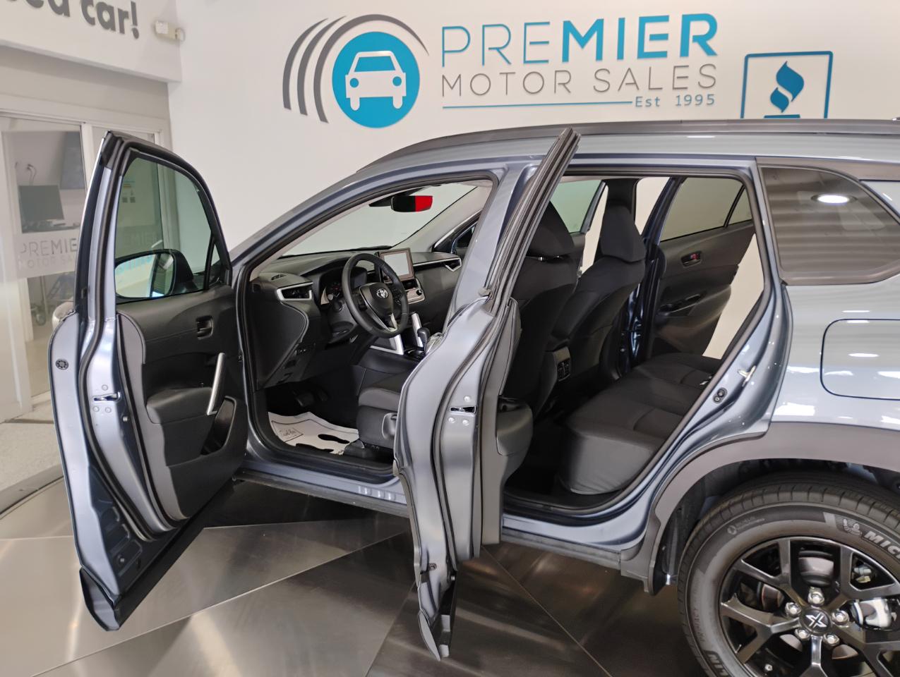 Toyota Corolla Cross LE 2025