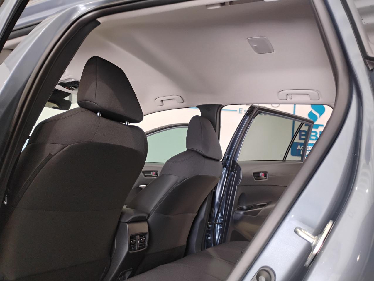 Toyota Corolla Cross LE 2025