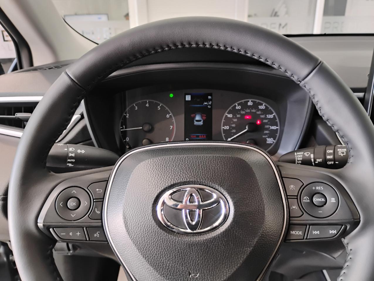 Toyota Corolla Cross LE 2025