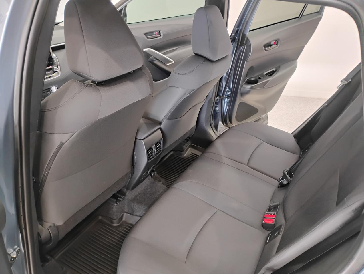 Toyota Corolla Cross LE 2025