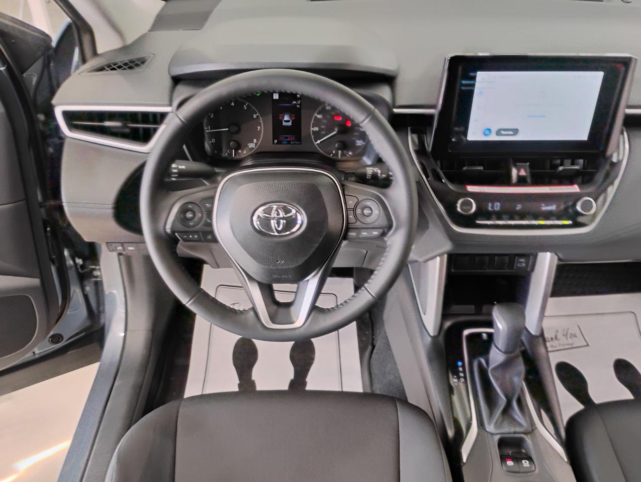 Toyota Corolla Cross LE 2025