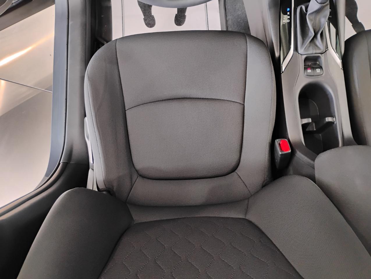 Toyota Corolla Cross LE 2025