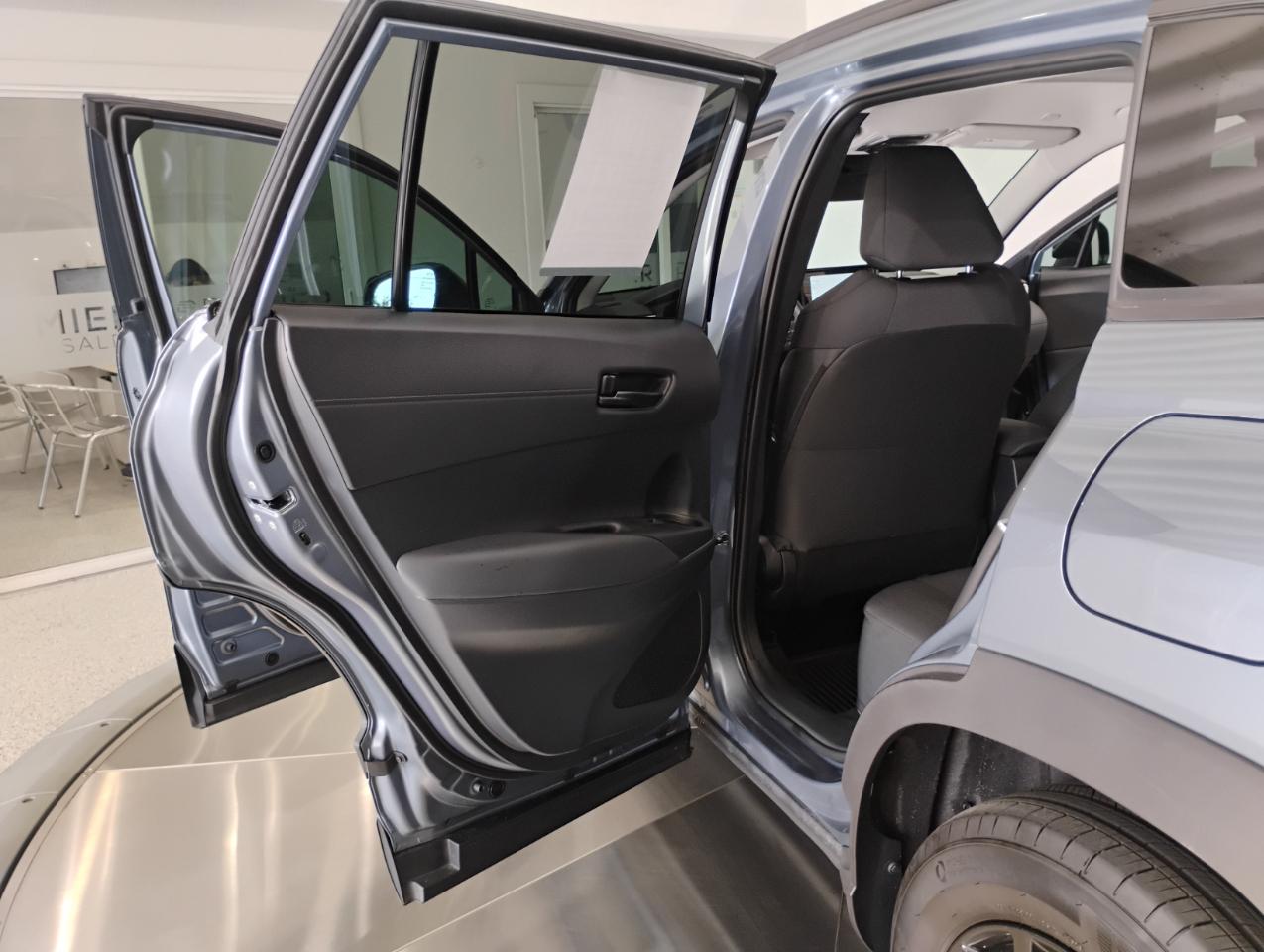Toyota Corolla Cross LE 2025