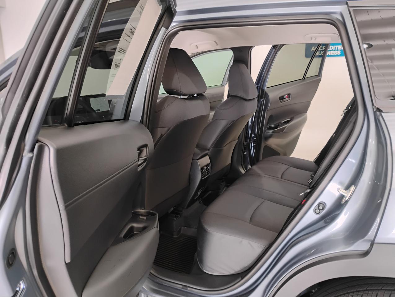 Toyota Corolla Cross LE 2025