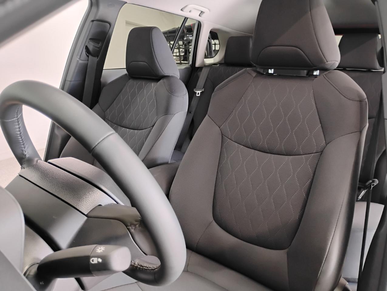 Toyota Corolla Cross LE 2025