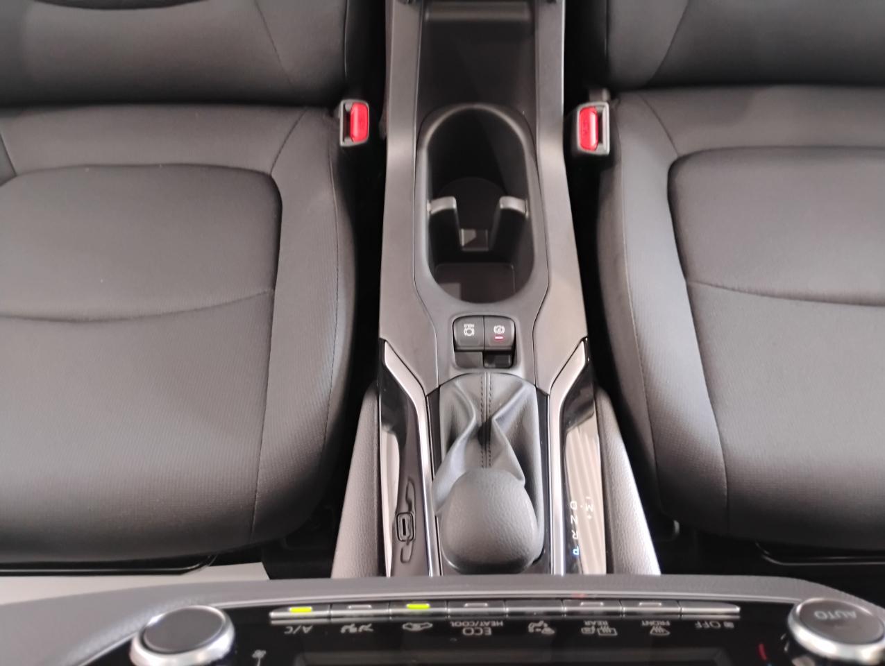 Toyota Corolla Cross LE 2025