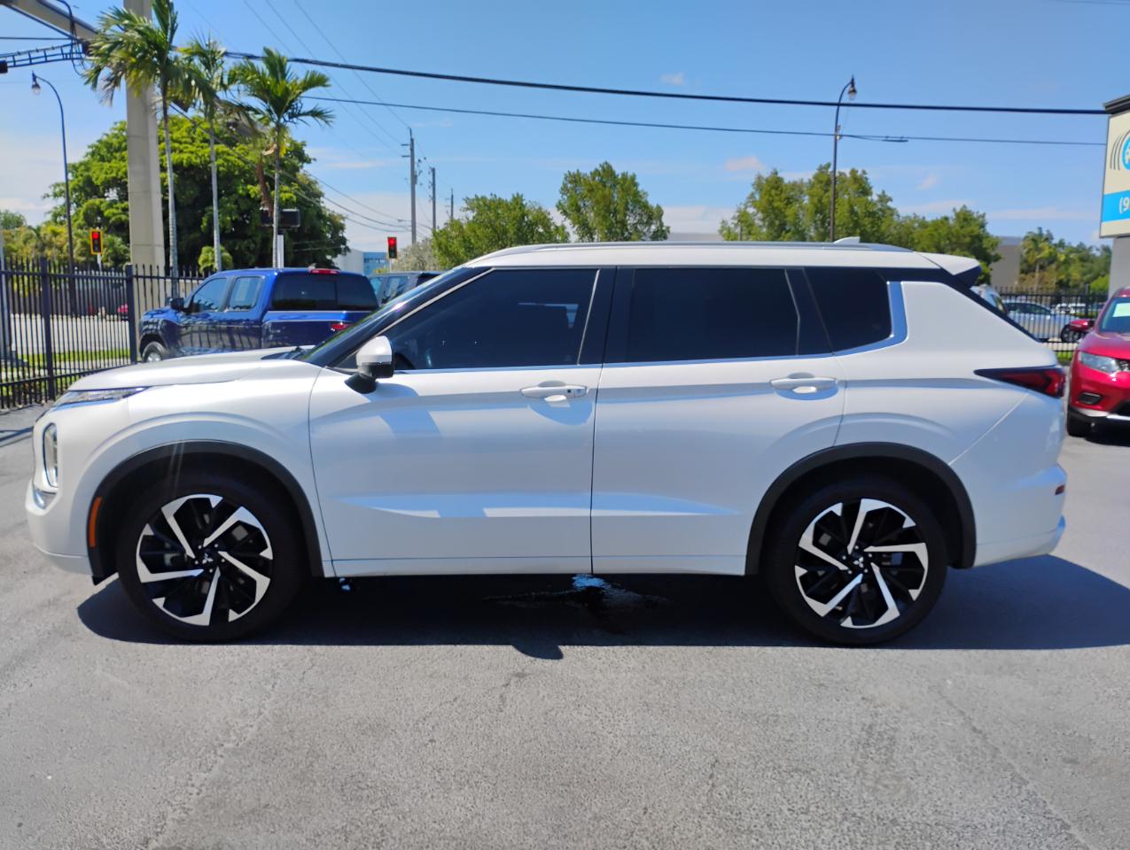 Mitsubishi Outlander SEL 2WD 2022