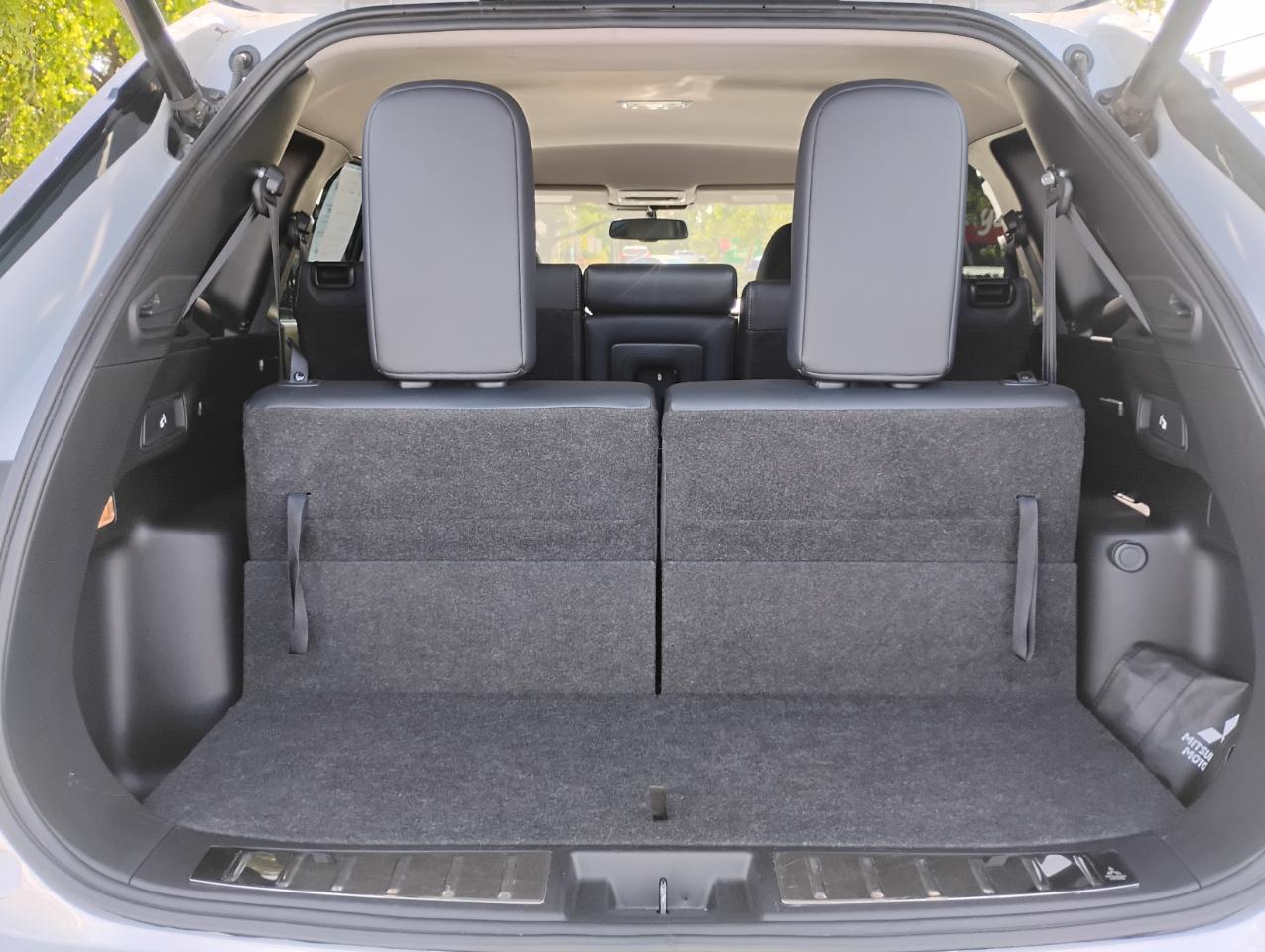 Mitsubishi Outlander SEL 2WD 2022