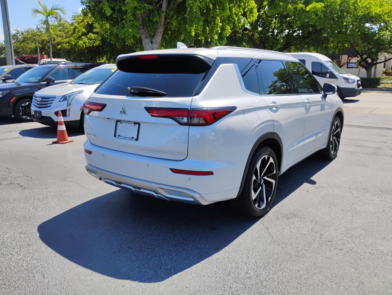 Mitsubishi Outlander SEL 2WD 2022